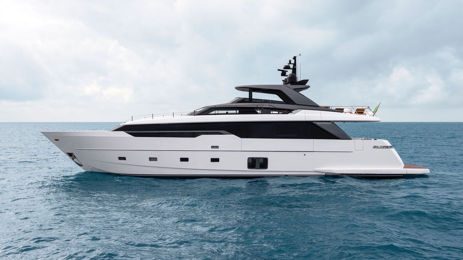 Sanlorenzo SL96 Asymmetric Motor Yacht Sold to Hong Kong